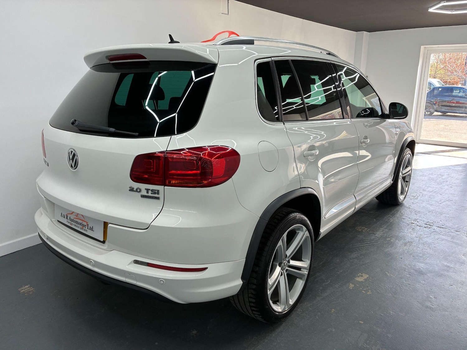 Used Volkswagen Tiguan for sale - 78116161: Photo 11