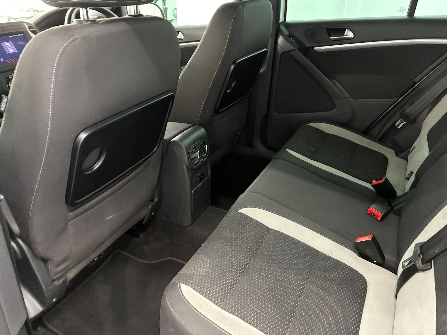 Used Volkswagen Tiguan for sale - 78116161: Photo 13