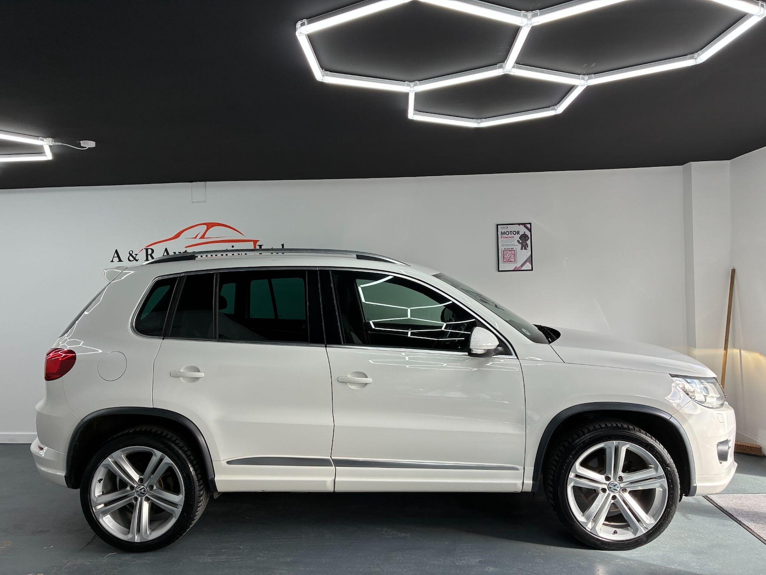 Used Volkswagen Tiguan for sale - 78116161: Photo 2