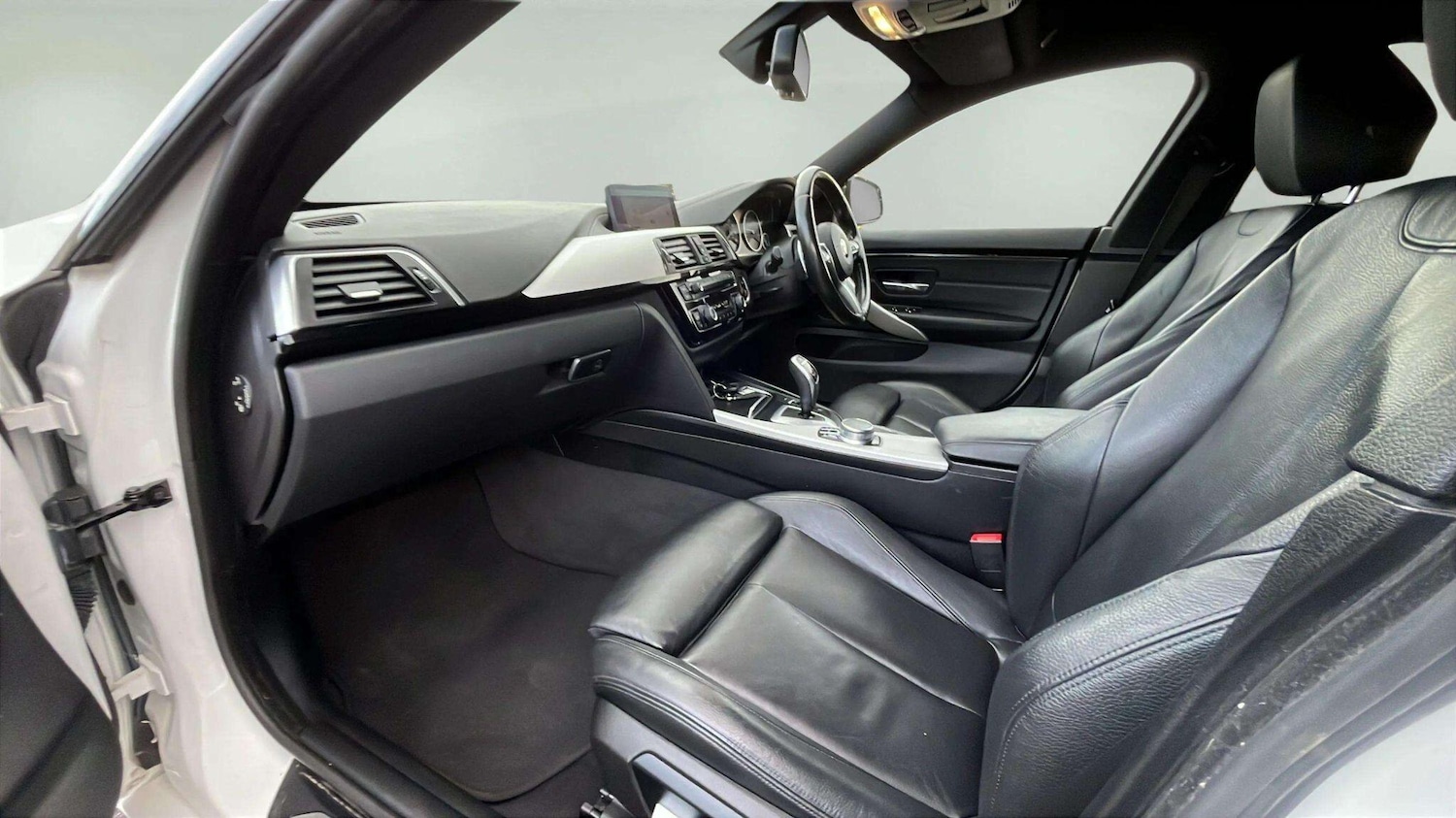 Used BMW 4 Series 2018 for sale - 76976890: Photo 5