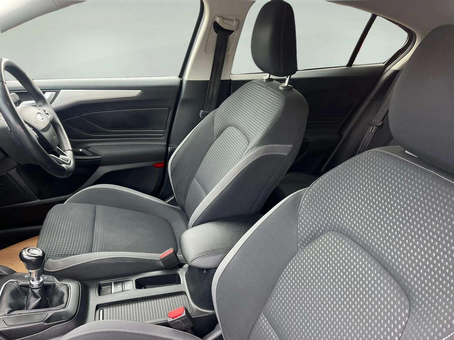 Used Ford Focus 2019 for sale - 76623192: Photo 11