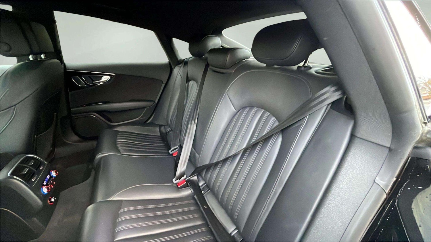 Used Audi A7 2017 for sale - 76832782: Photo 8