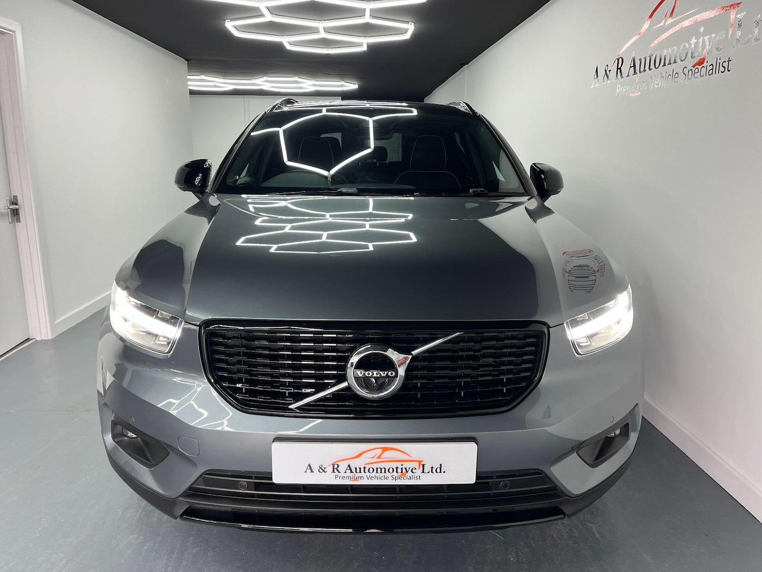 Used Volvo XC40 2018 for sale - 78007066: Photo 5