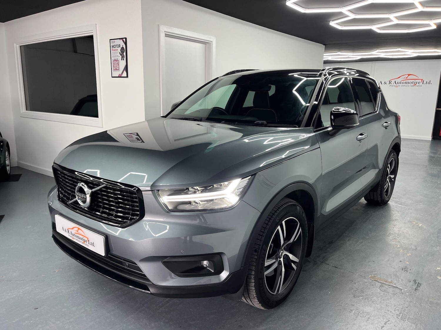 Used Volvo XC40 2018 for sale - 78007066: Photo 6