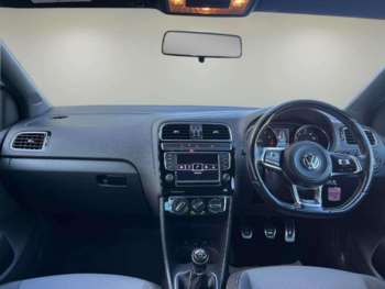 Used Volkswagen Polo 2016 for sale - 74520929: Photo
