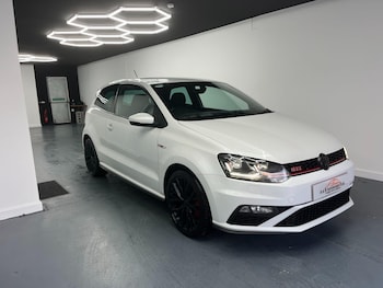Used Volkswagen Polo 2015 for sale - 77215363: Photo