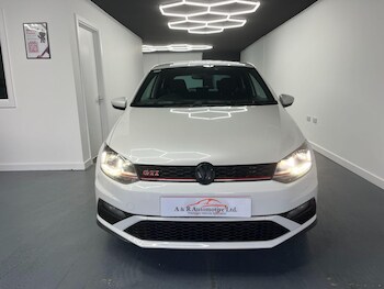 Used Volkswagen Polo 2015 for sale - 77215363: Photo
