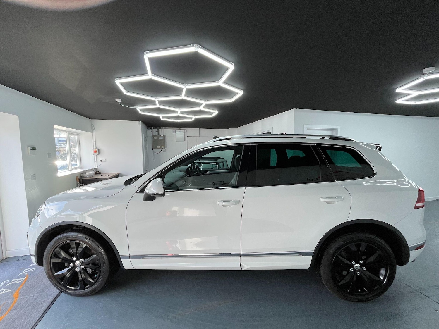 Used Volkswagen Touareg 2016 for sale - 77441263: Photo 11