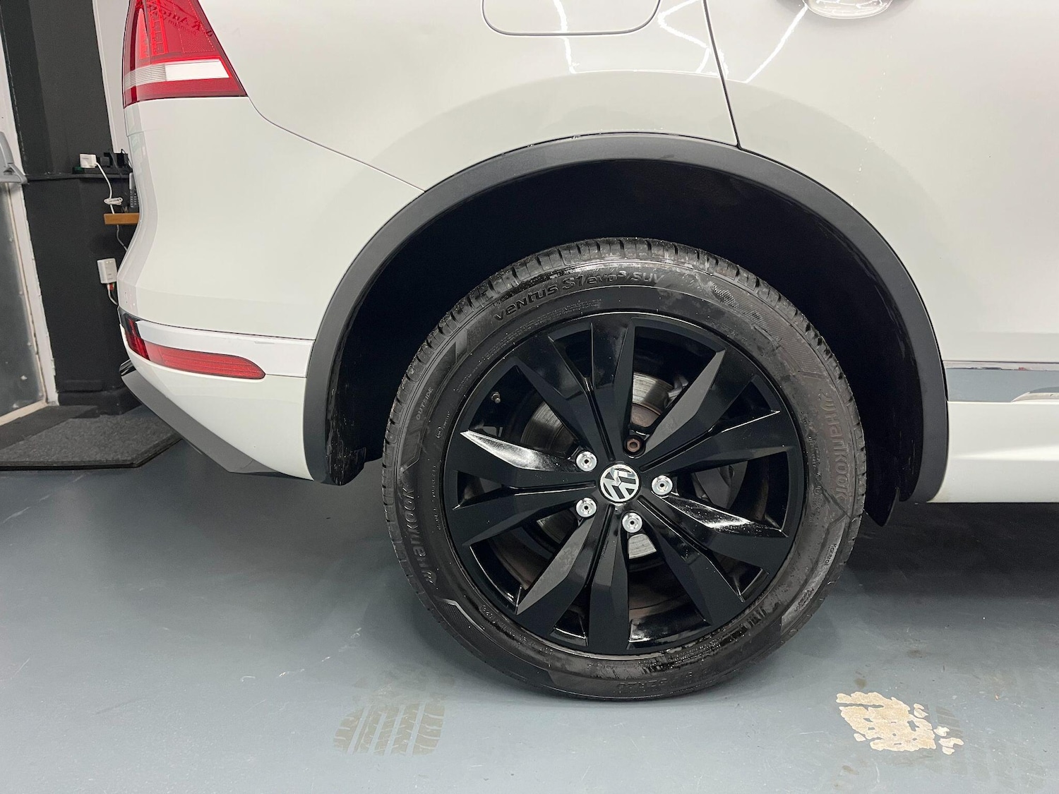 Used Volkswagen Touareg 2016 for sale - 77441263: Photo 19