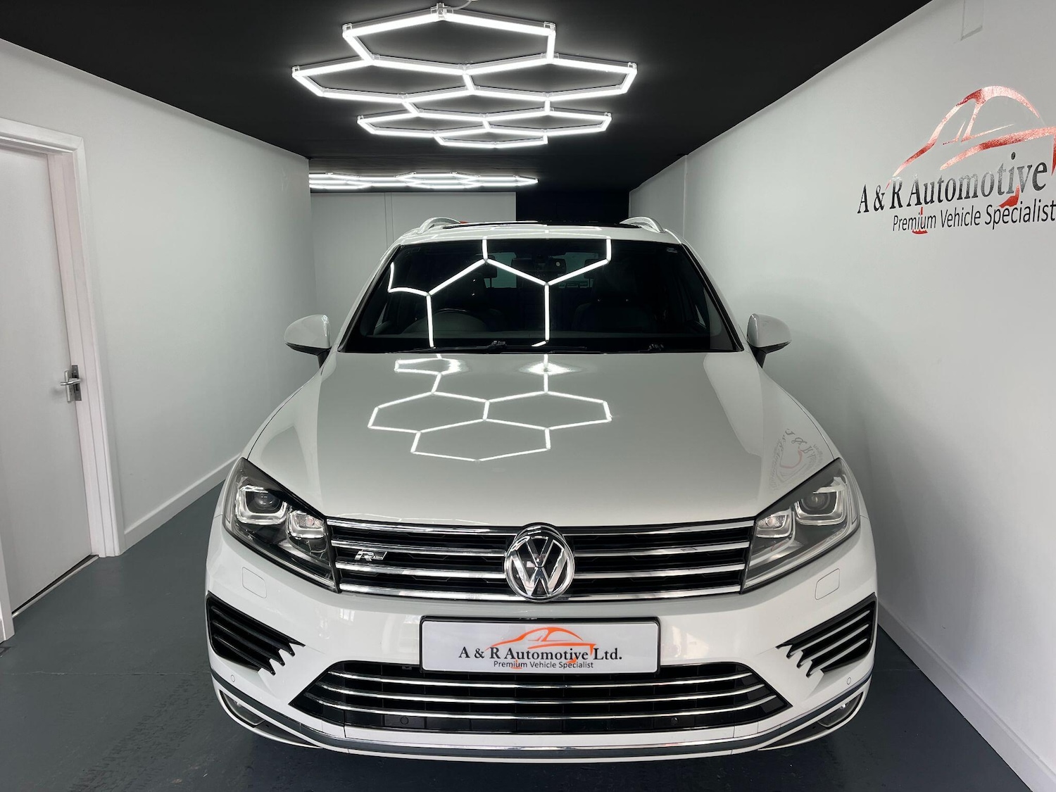 Used Volkswagen Touareg 2016 for sale - 77441263: Photo 5