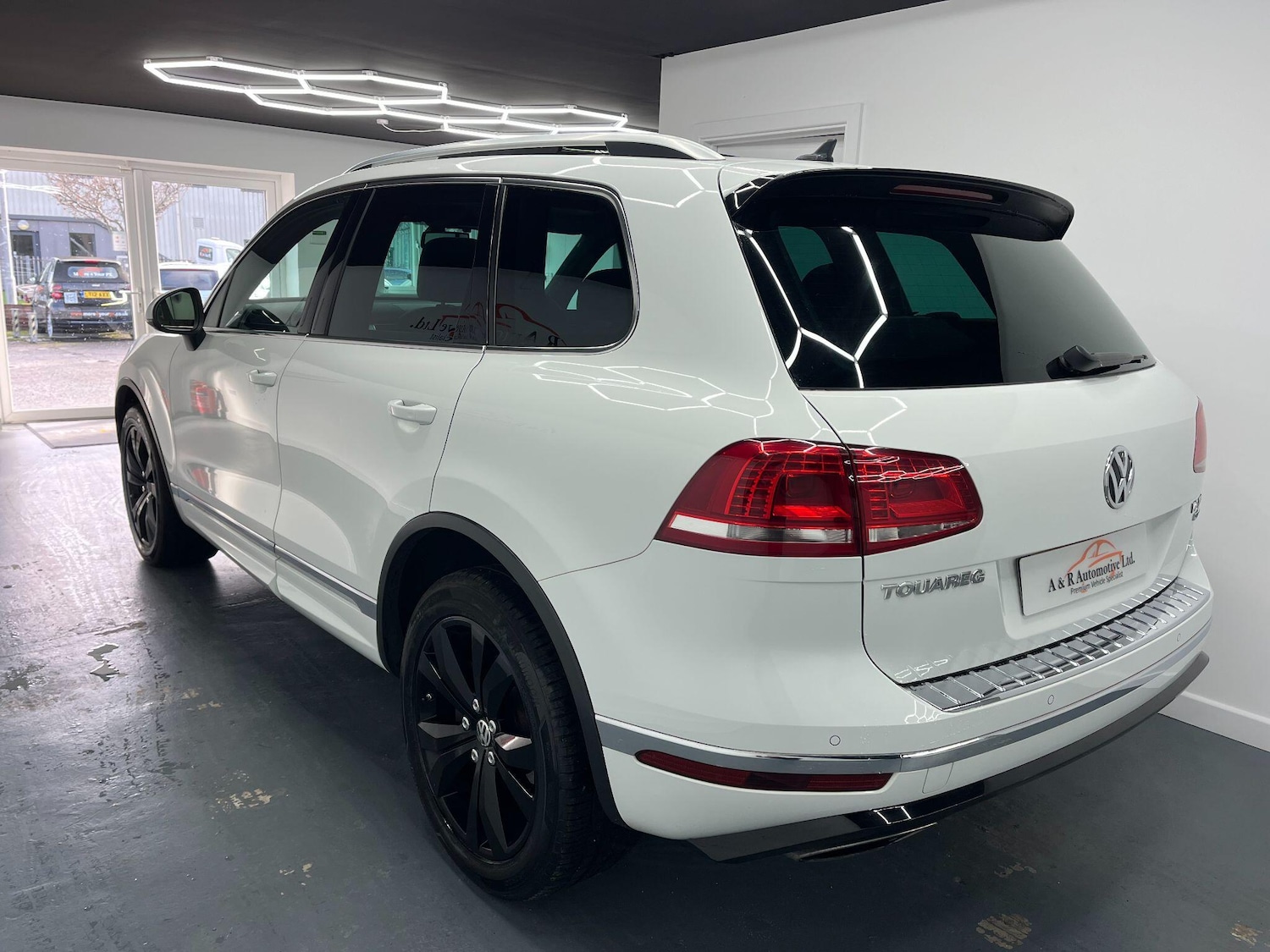 Used Volkswagen Touareg 2016 for sale - 77441263: Photo 8