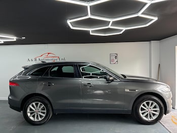 Used Jaguar F-Pace 2016 for sale - 78957938: Photo