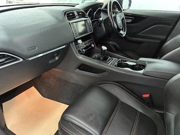 Used Jaguar F-Pace 2016 for sale - 78957938: Photo