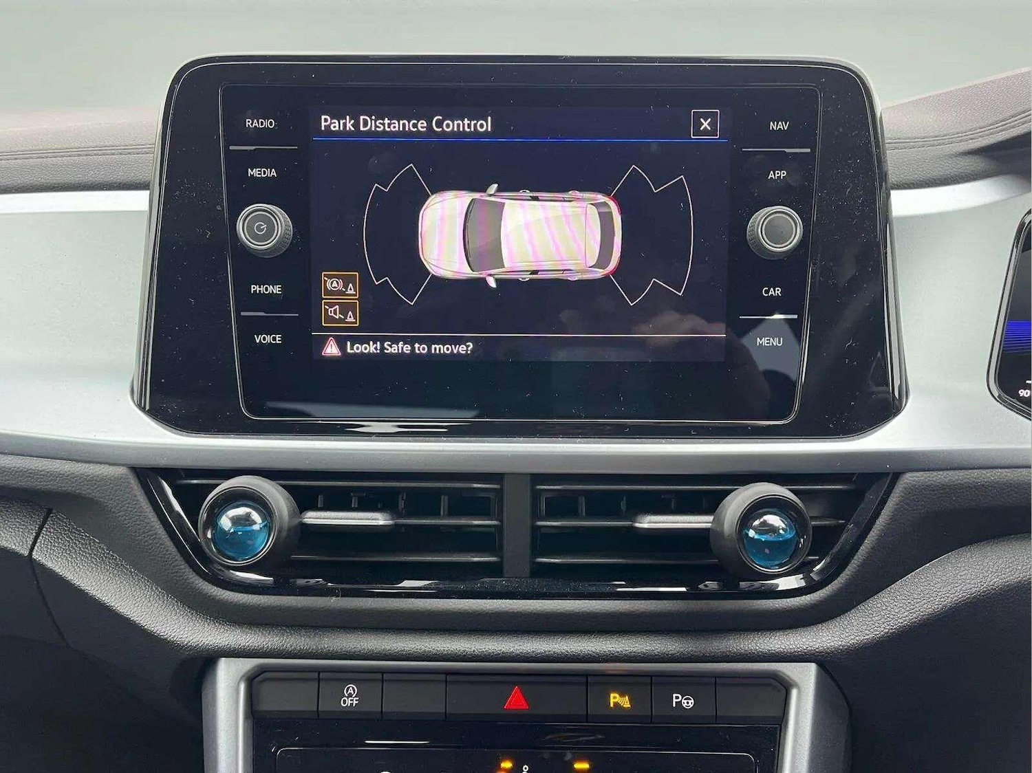 Used Volkswagen T-Roc 2023 for sale - 76623190: Photo 15