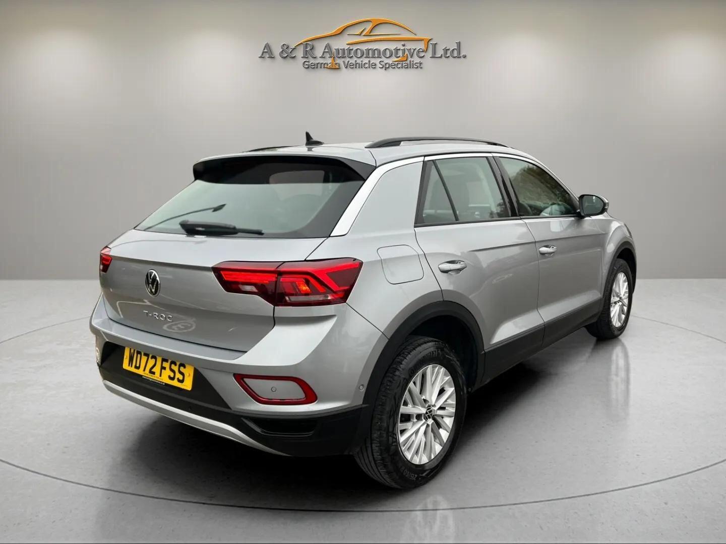 Used Volkswagen T-Roc 2023 for sale - 76623190: Photo 16