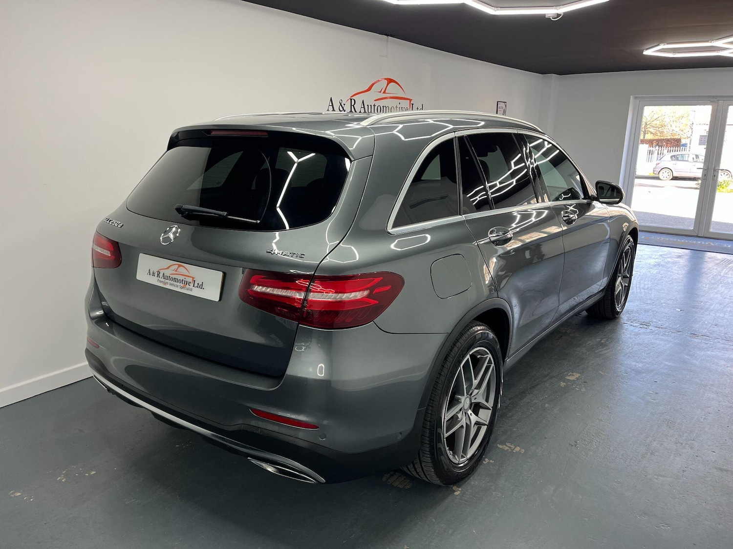 Used Mercedes-Benz GLC 2016 for sale - 77657469: Photo 12