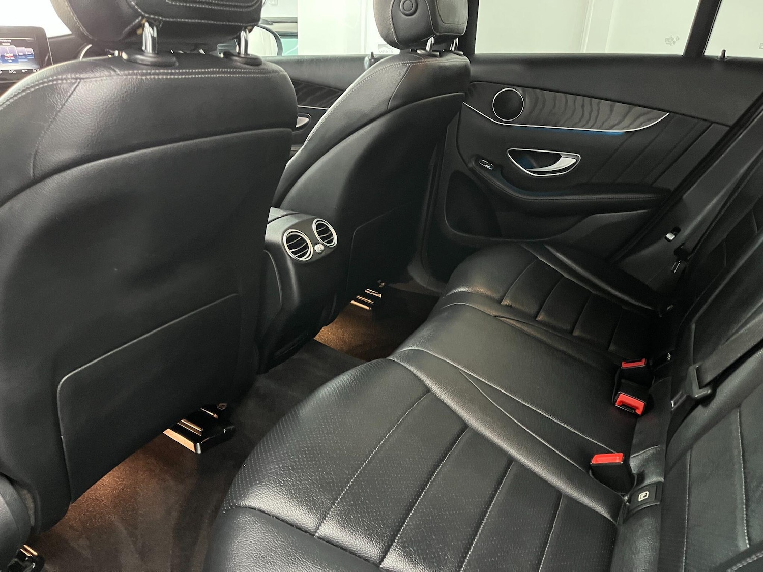 Used Mercedes-Benz GLC 2016 for sale - 77657469: Photo 16