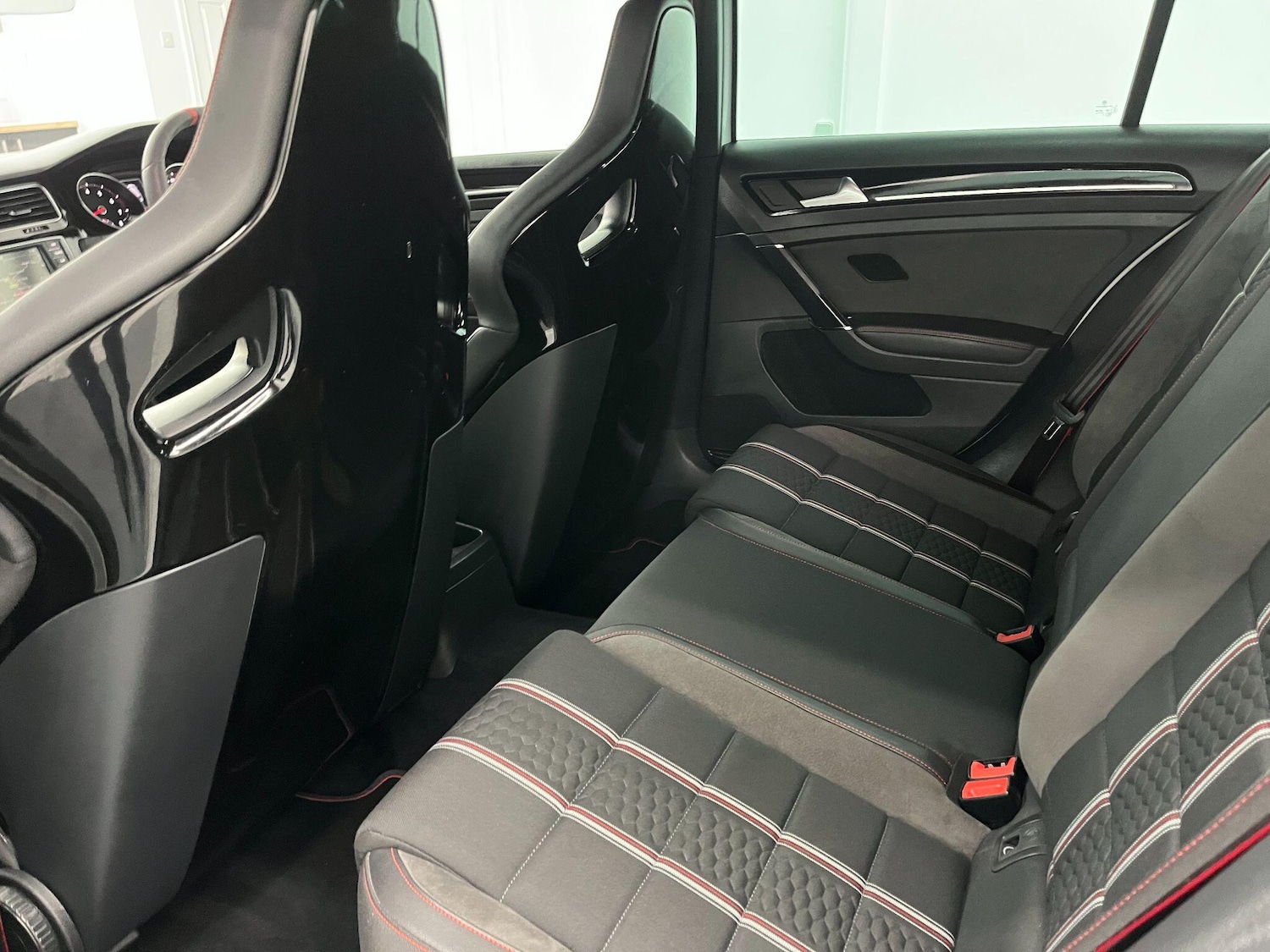 Used Volkswagen Golf 2017 for sale - 77696123: Photo 16