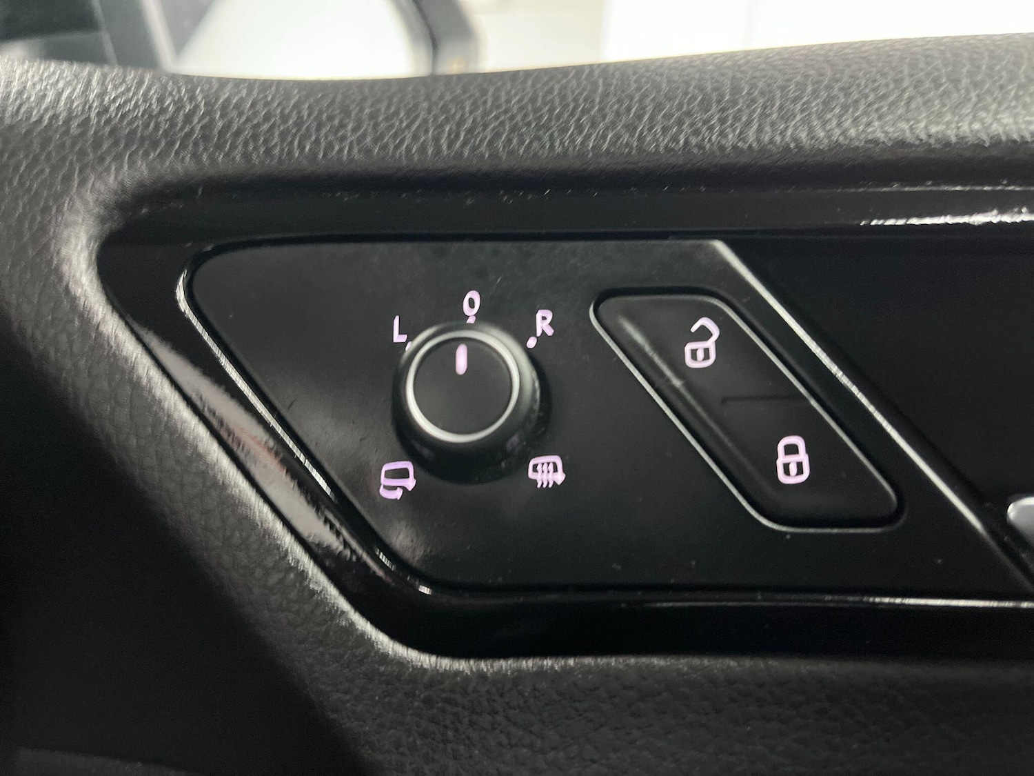 Used Volkswagen Golf 2017 for sale - 77696123: Photo 21