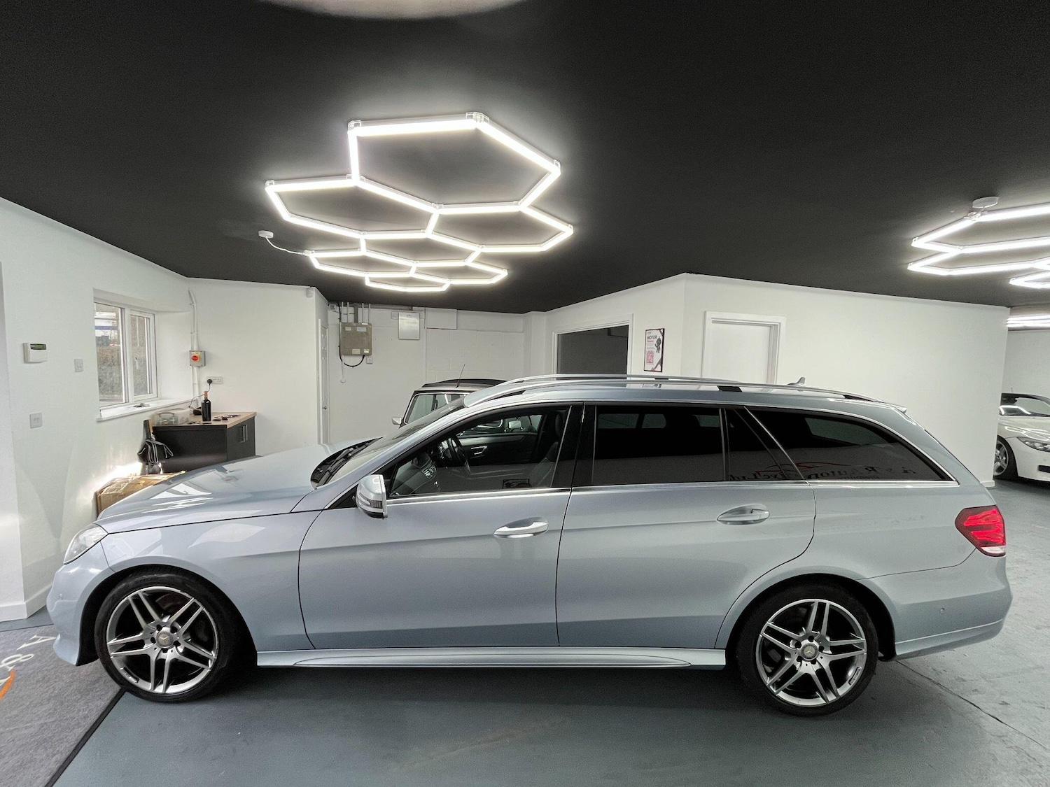 Used Mercedes-Benz E Class 2015 for sale - 77387531: Photo 10