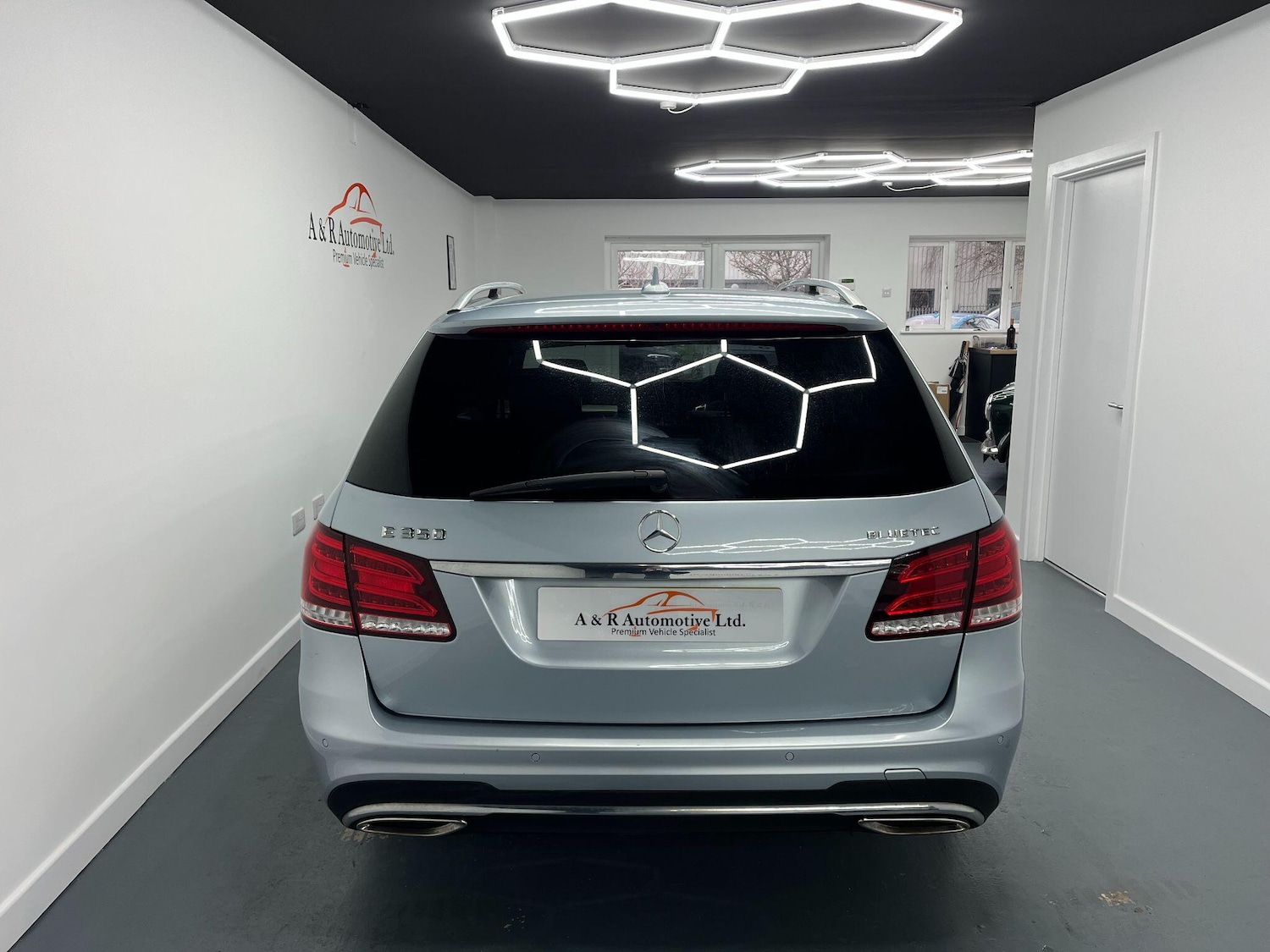 Used Mercedes-Benz E Class 2015 for sale - 77387531: Photo 12