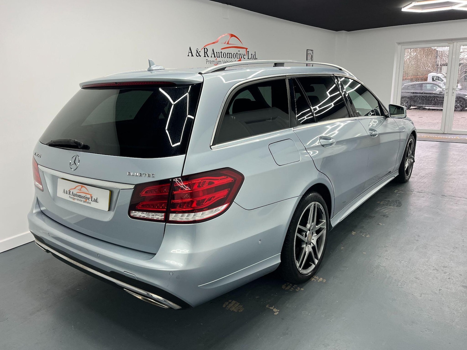 Used Mercedes-Benz E Class 2015 for sale - 77387531: Photo 17