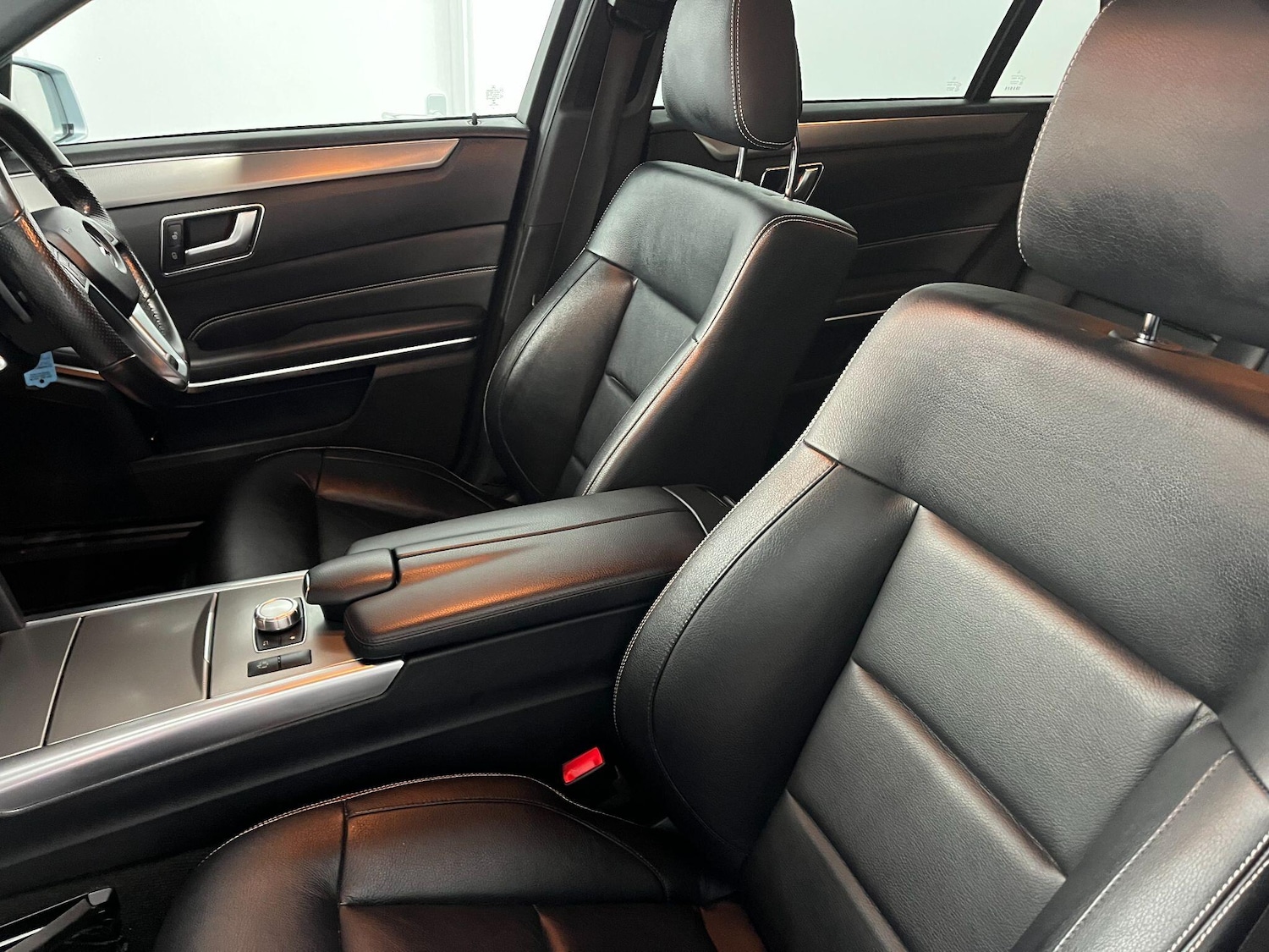 Used Mercedes-Benz E Class 2015 for sale - 77387531: Photo 22