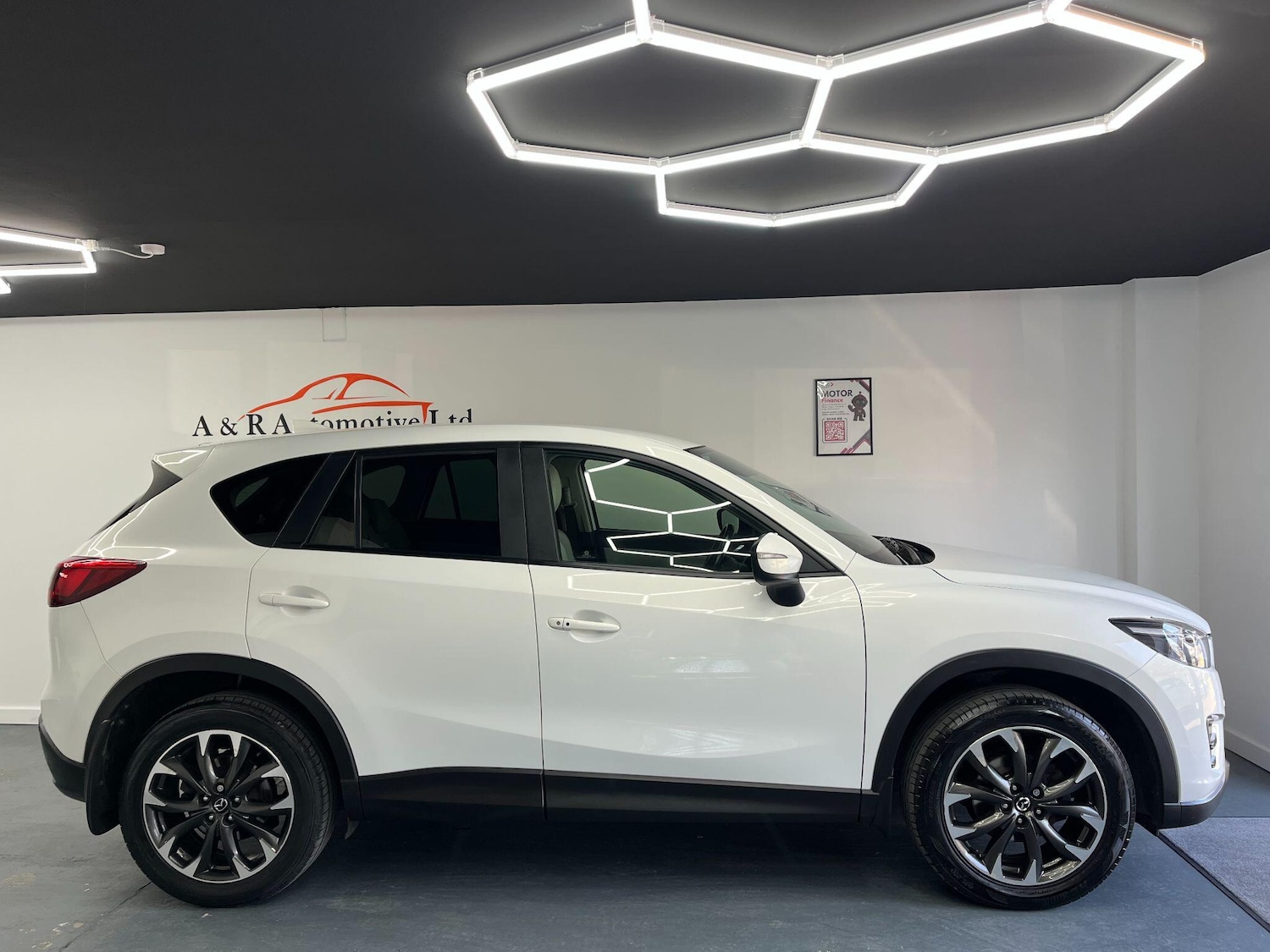 Used Mazda CX-5 2015 for sale - 78100192: Photo 2