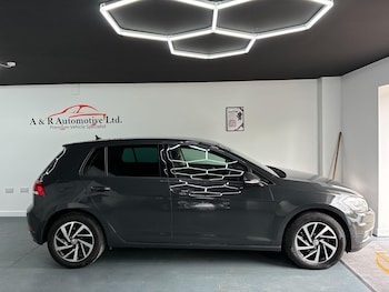 Used Volkswagen Golf 2020 for sale - 78504603: Photo