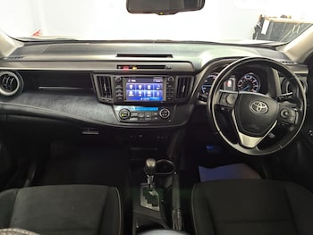 Used Toyota RAV4 2017 for sale - 78260852: Photo