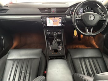 Used Skoda Superb 2017 for sale - 79348702: Photo