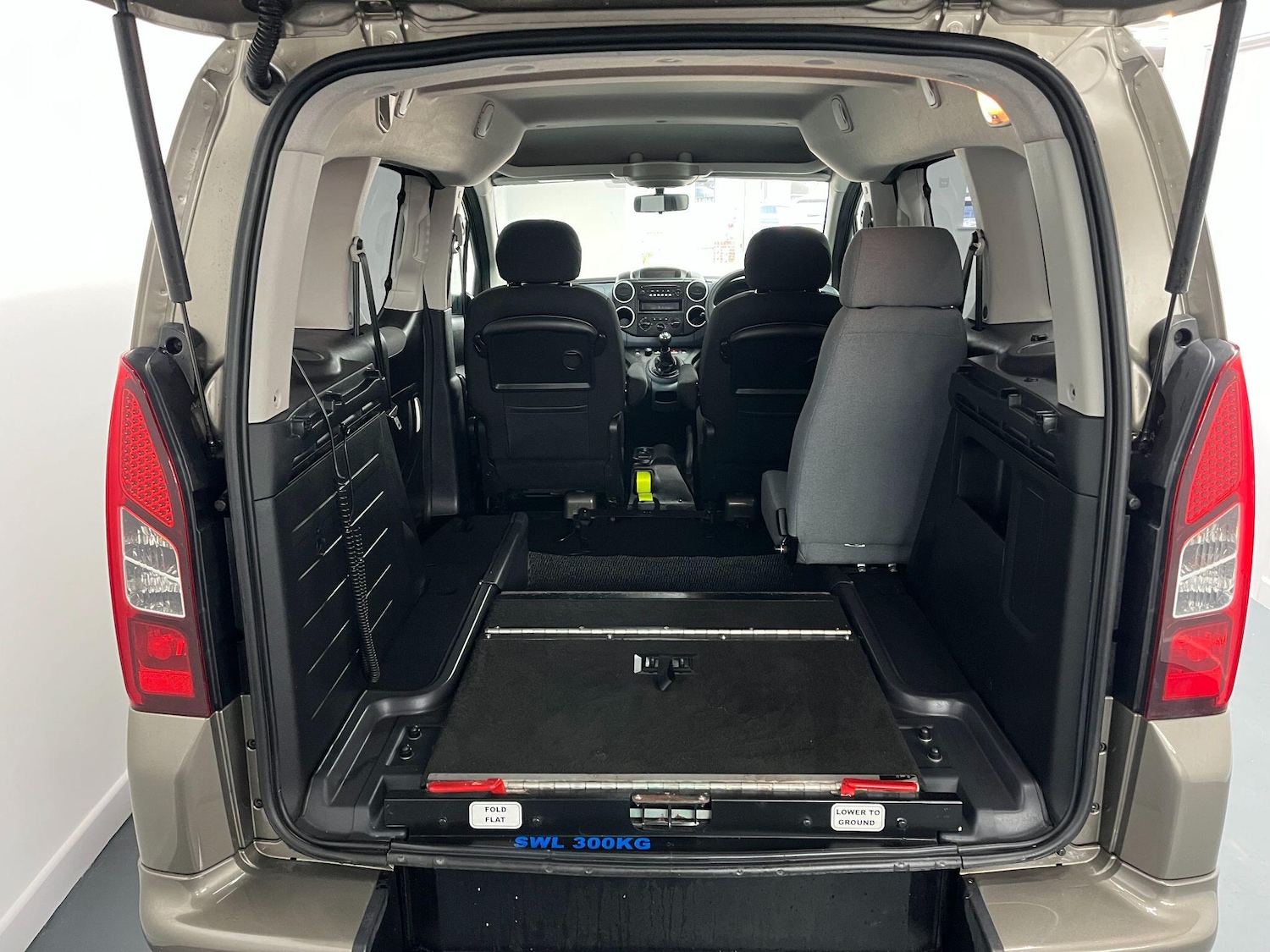 Used Peugeot Partner Tepee 2014 for sale - 77671841: Photo 3