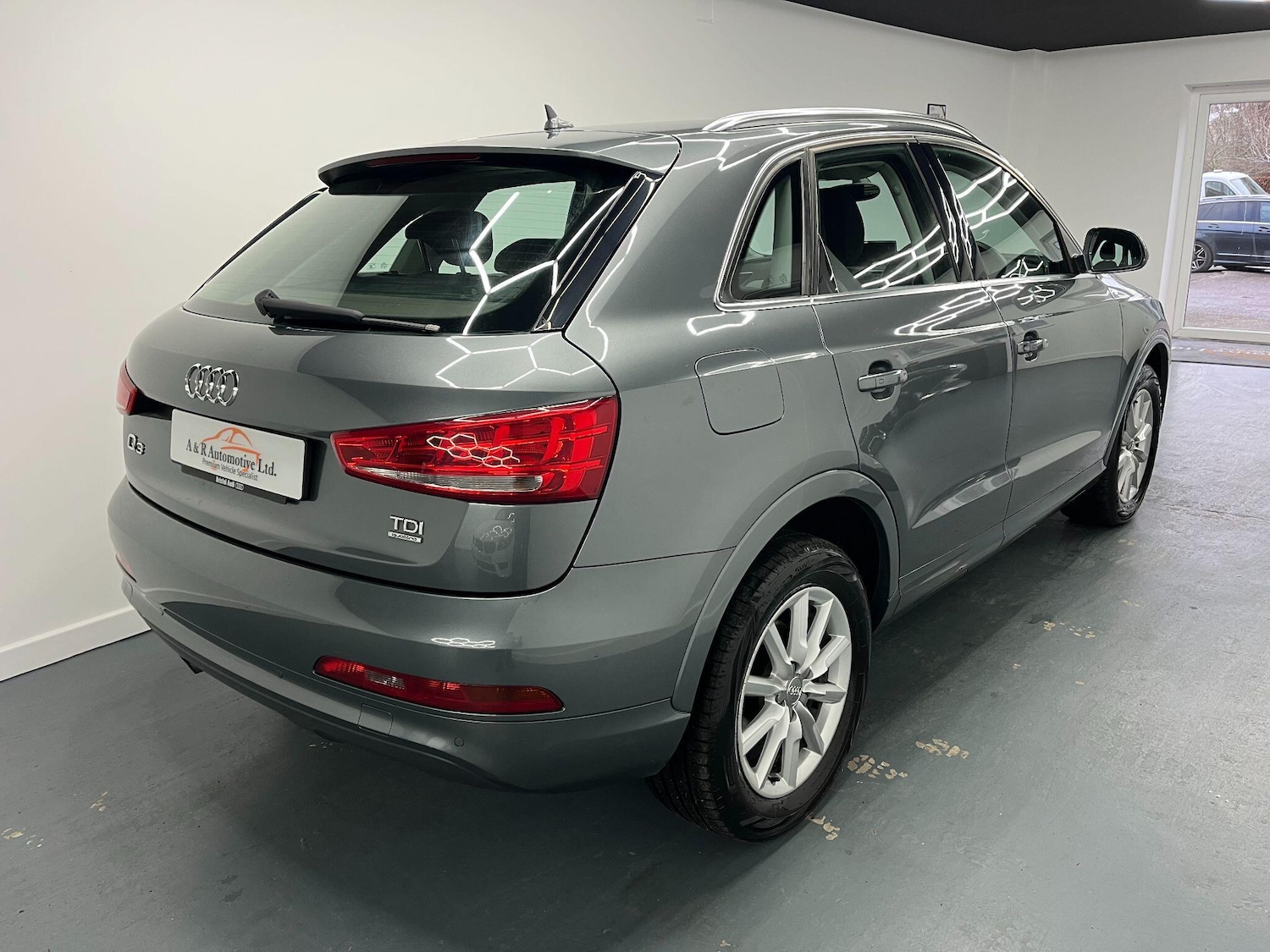 Used Audi Q3 2013 for sale - 77305044: Photo 11