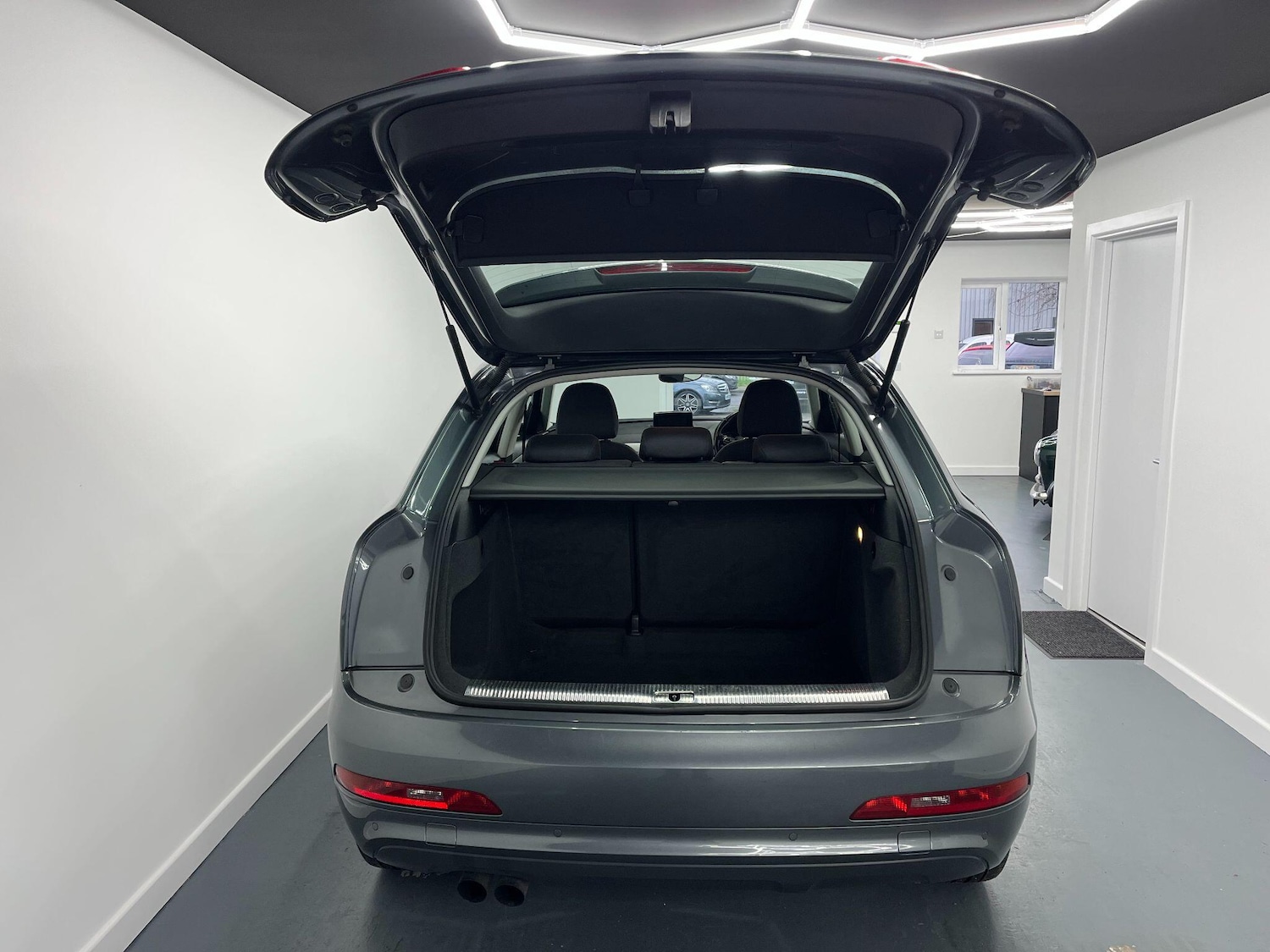 Used Audi Q3 2013 for sale - 77305044: Photo 13