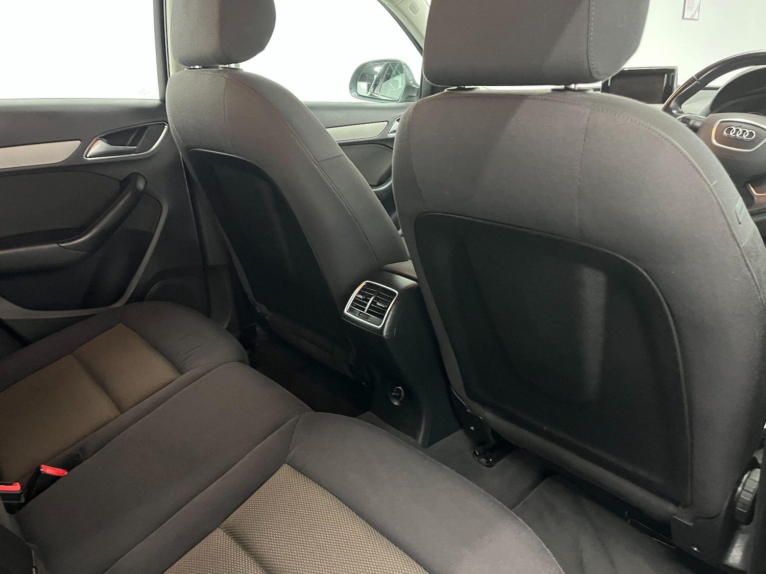 Used Audi Q3 2013 for sale - 77305044: Photo 14