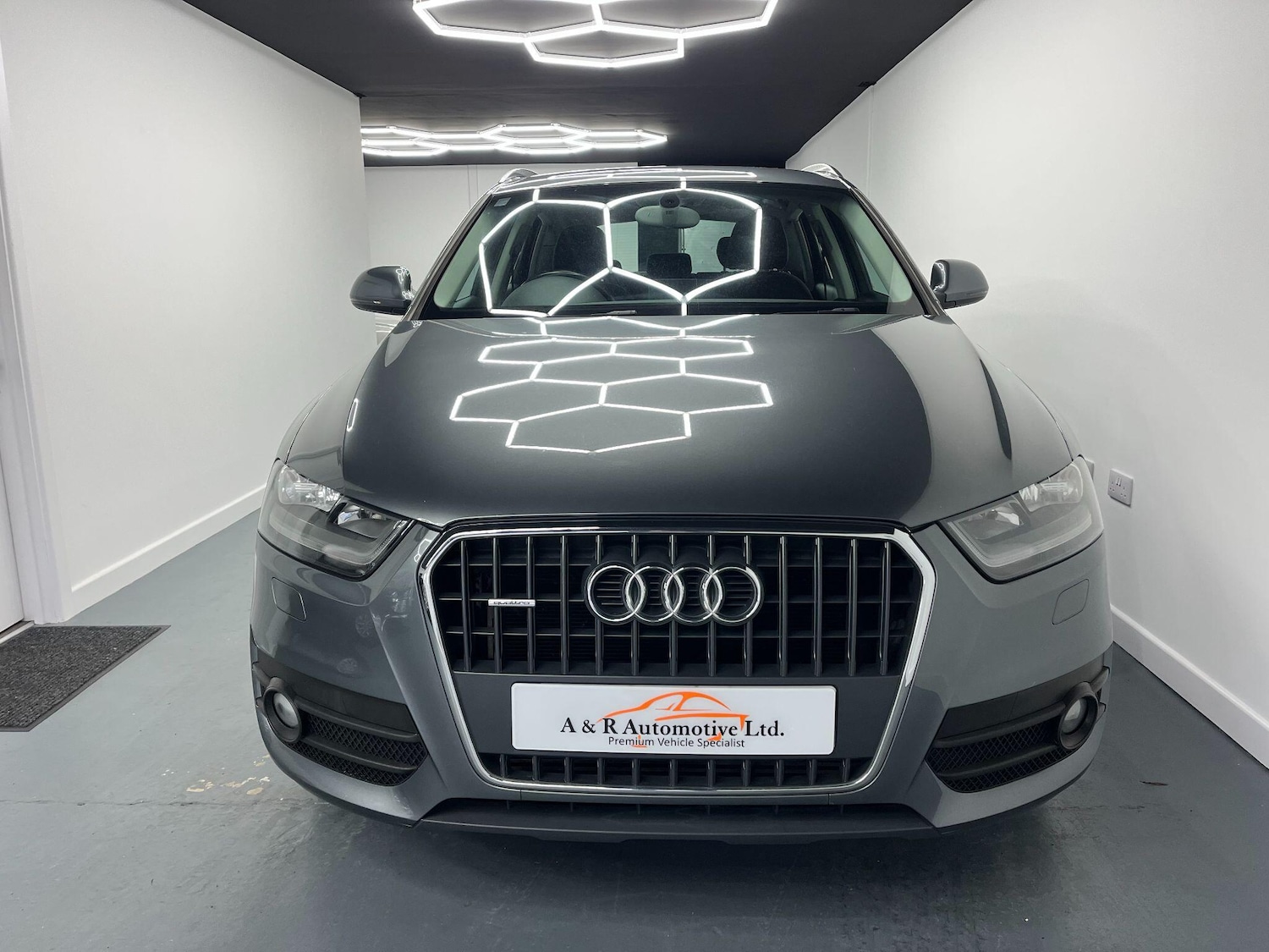 Used Audi Q3 2013 for sale - 77305044: Photo 5