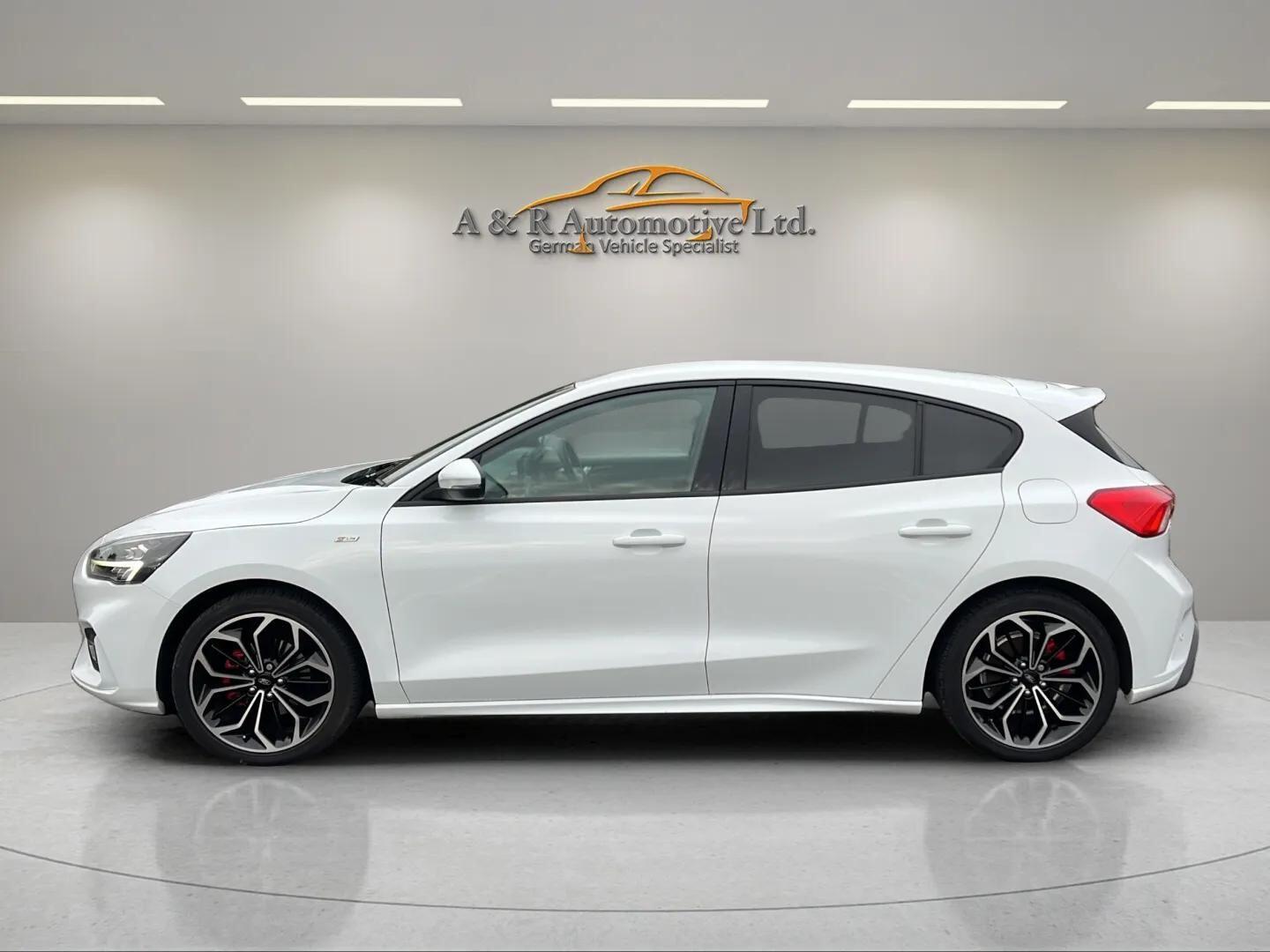 Used Ford Focus 2021 for sale - 76976889: Photo 2