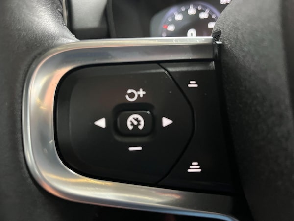 Used Volvo XC40 2021 for sale - 75014298: Photo 17
