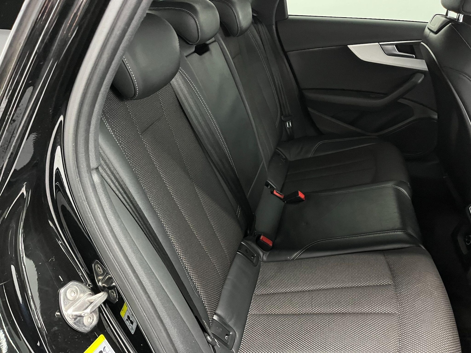 Used Audi A4 2017 for sale - 77440377: Photo 15