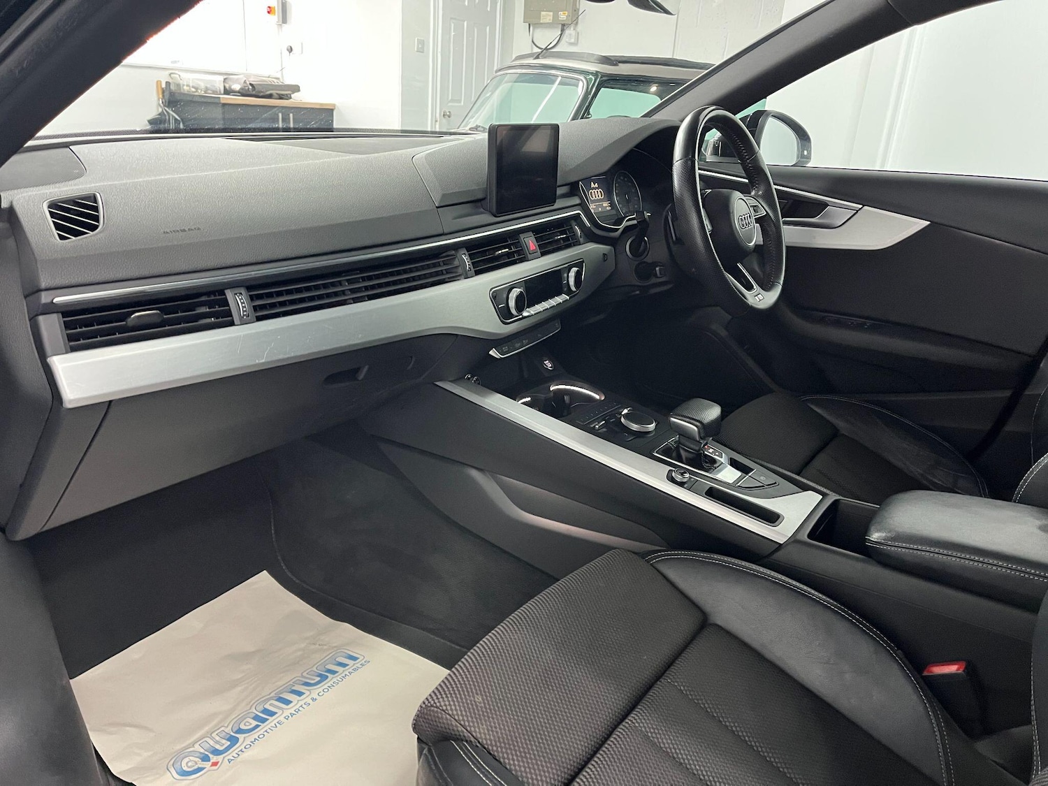 Used Audi A4 2017 for sale - 77440377: Photo 8