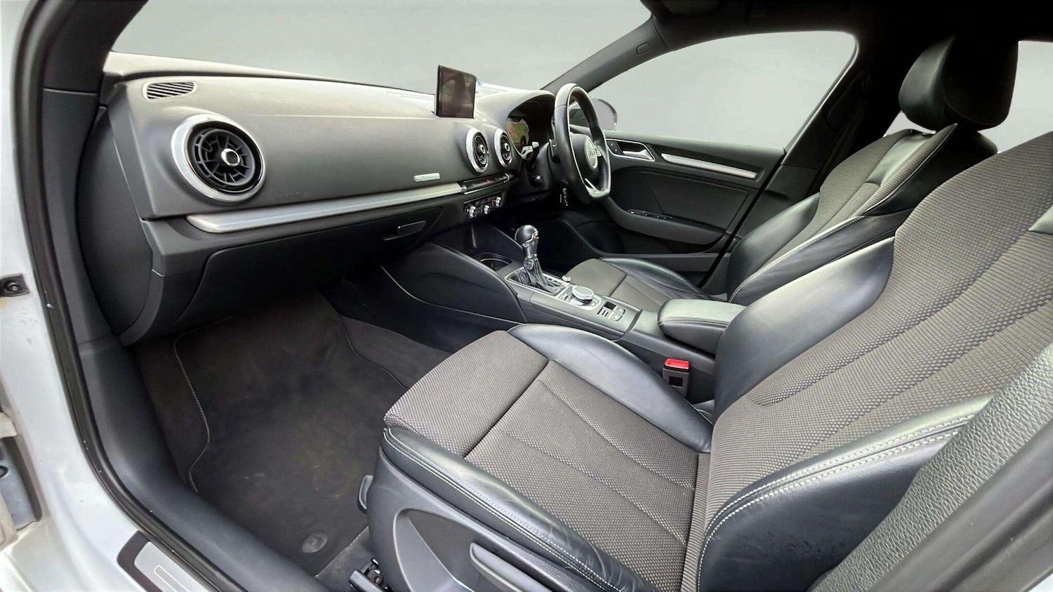 Used Audi A3 2019 for sale - 76689272: Photo 3