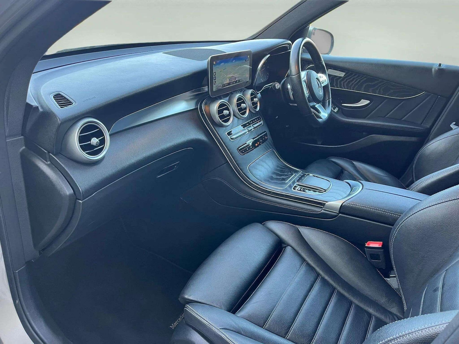 Used Mercedes-Benz GLC 2021 for sale - 76623193: Photo 10