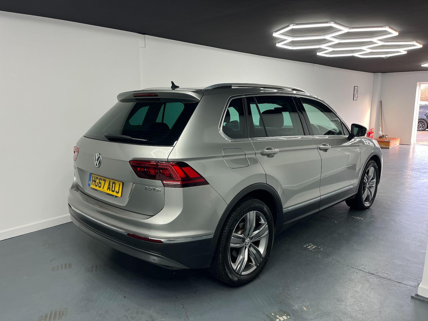 Used Volkswagen Tiguan 2017 for sale - 77108793: Photo 9