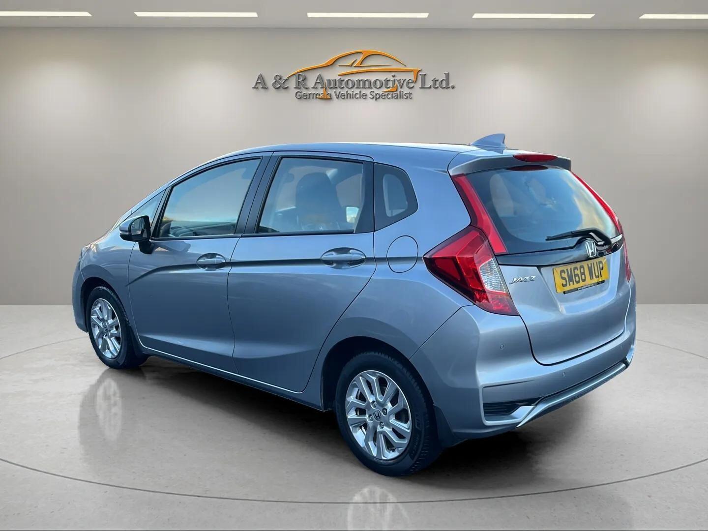 Used Honda Jazz 2019 for sale - 76865446: Photo 7