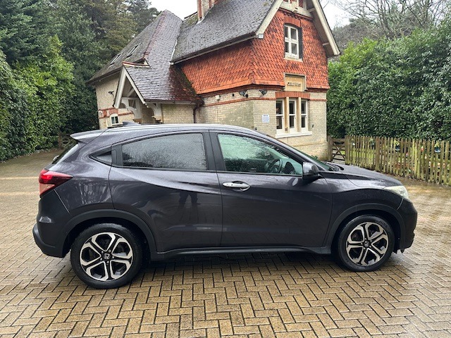 Used Honda HR-V 2017 for sale - 77179768: Photo 5