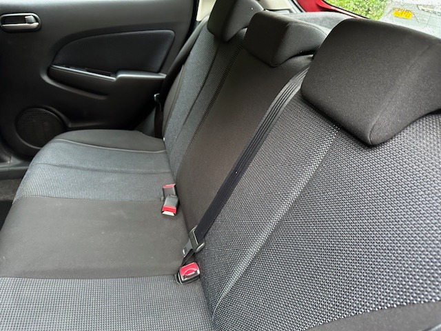 Used Mazda Mazda2 2010 for sale - 76478013: Photo 11