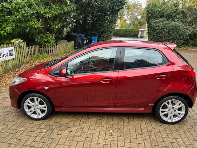 Used Mazda Mazda2 2010 for sale - 76478013: Photo 4