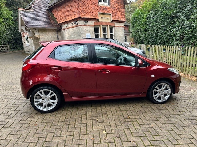 Used Mazda Mazda2 2010 for sale - 76478013: Photo 5