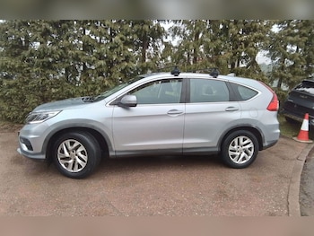 Used Honda CR-V 2017 for sale - 77179865: Photo