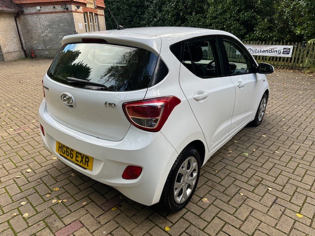 Used Hyundai i10 2016 for sale - 76383393: Photo 8